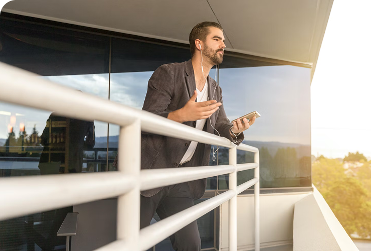 How to become a pro web designer in 2022 and get remot job?